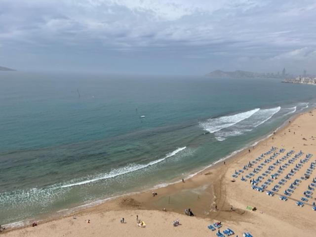 Precioso Apartamento A Estrenar En Primera Linea De Playa 貝尼多姆 外观 照片